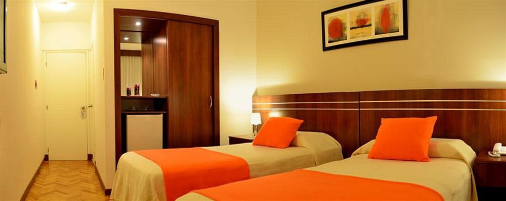 Hotel America مونتيفيديو المظهر الخارجي الصورة